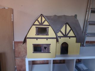 Casa muñecas artesanal
