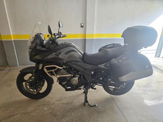Suzuki V-Strom 650 gris