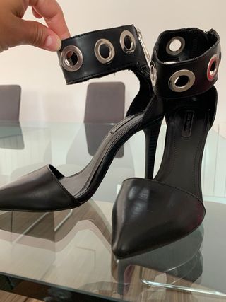 Tacones negros Zara - Talla 36