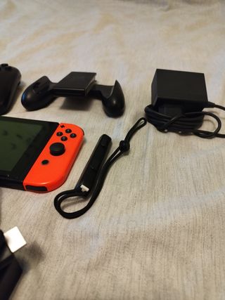 Nintendo Switch Azul & Naranja + accesorios
