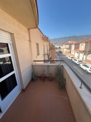 Casa adosada - 2 plantas