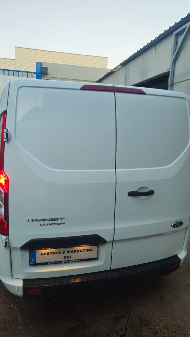 Ford Tourneo Custom 2021