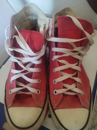 Converse rojas altas + camiseta