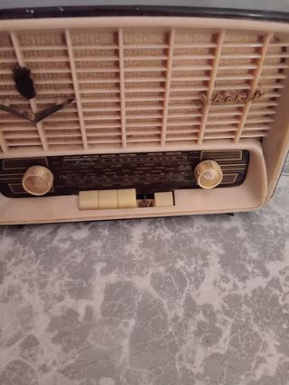 Radio antigua Iberia - Funcionamiento desconocido