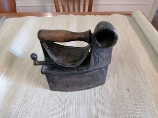 Plancha carbón antigua