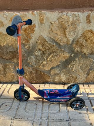 Patinete infantil 3 ruedas Spiderman