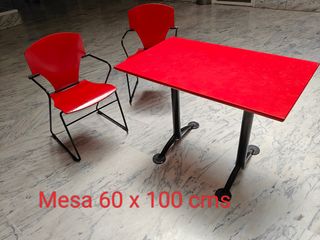 Sillas- mesas rojas. Bajada de precio, ultimos dia