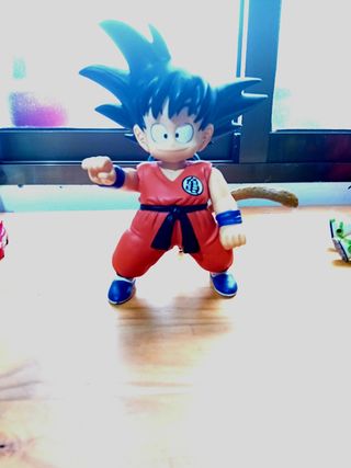 Figura Son Goku Niño