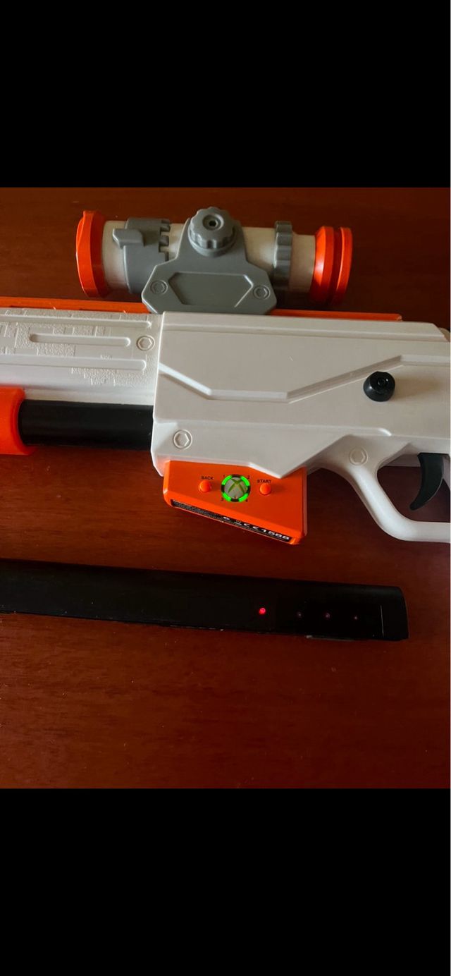 Lote de 40  juegos Xbox 360 más pistola