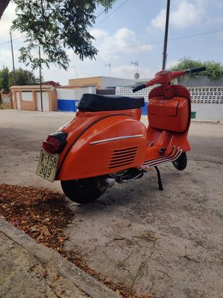 Alquiler eventos Vespa 150 Sprint 1966