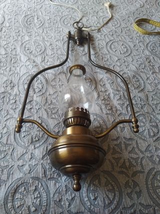 Lámpara antigua metal dorada