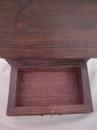 Caja madera vintage mapa mundo