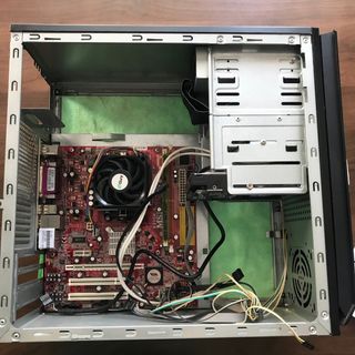 Ordenador AMD antiguo sin fuente