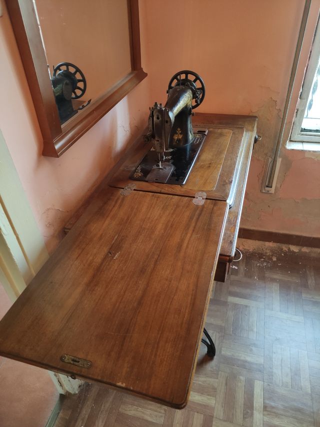 Máquina coser antigua Singer Las medidas son con e