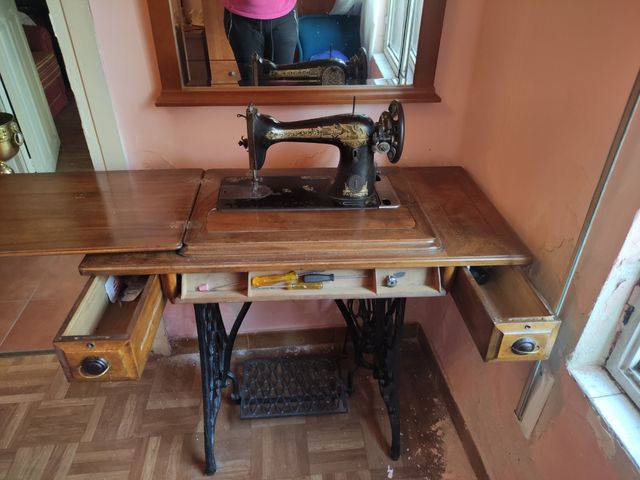 Máquina coser antigua Singer Las medidas son con e