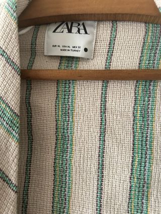 Conjunto Zara: Pantalón y Kimono rayas
