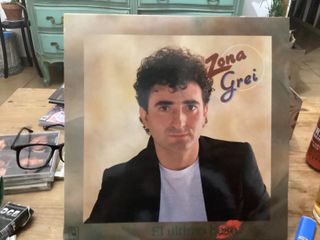LP Zona Grei - El último beso