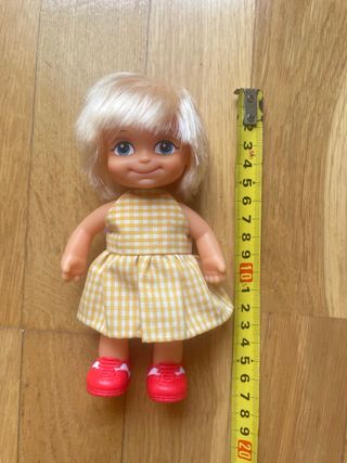 Muñeca estilo barriguita antigua
