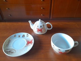 Tetera y taza porcelana - Mariposas