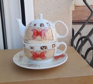 Tetera y taza porcelana - Mariposas