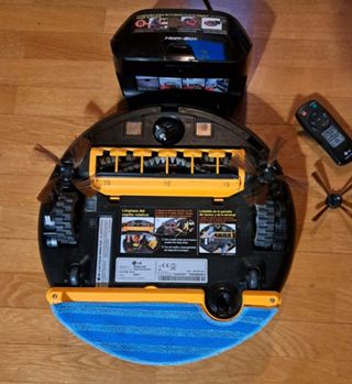 Aspirador LG HomBot VR5902LVM