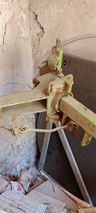 Arado antiguo agrícola