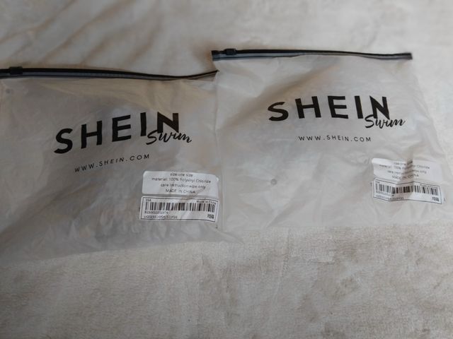 2 Bikinis Shein con perlas de mar y conchas