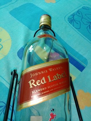 Botella Vacía Johnnie Walker Red Label 4.5L LEER⤵️