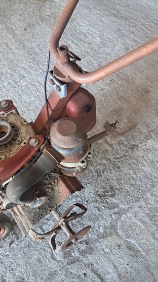 Motoazada RL 40: Cultivador