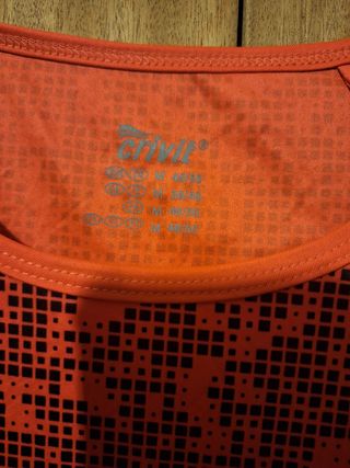 Camiseta roja deportiva - Tirantes