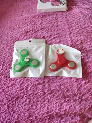 2 Fidget Spinners: Rojo y Verde