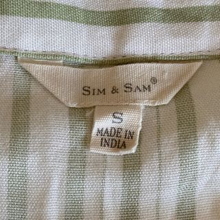 Blusa rayada verde y blanca