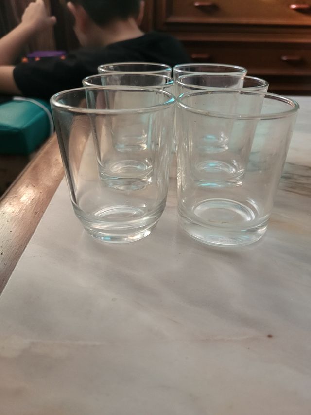 6 bicchieri in vetro trasparente