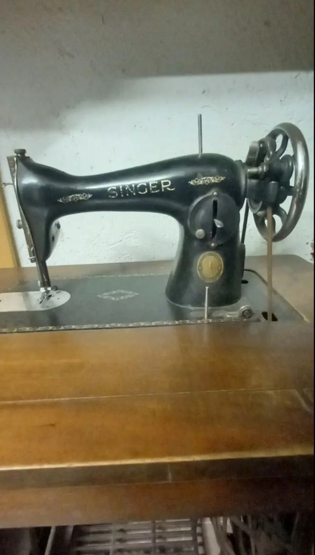Macchina da cucire Singer vintage