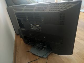 TV Toshiba 32" - Pantalla LCD