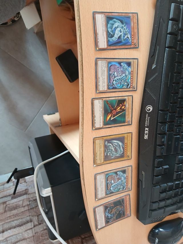 Carte Yu-Gi-Oh! Cyber Drago & altro