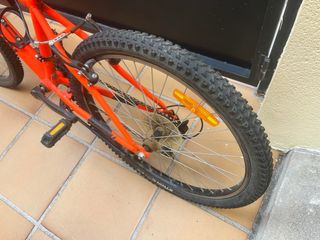 Bicicleta MTB Rockrider 500. 24 pulgadas