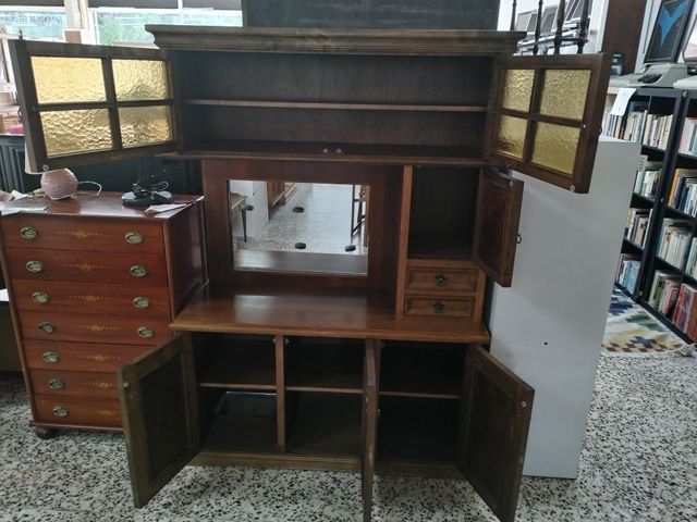 MUEBLE MADERA ANTIGUO