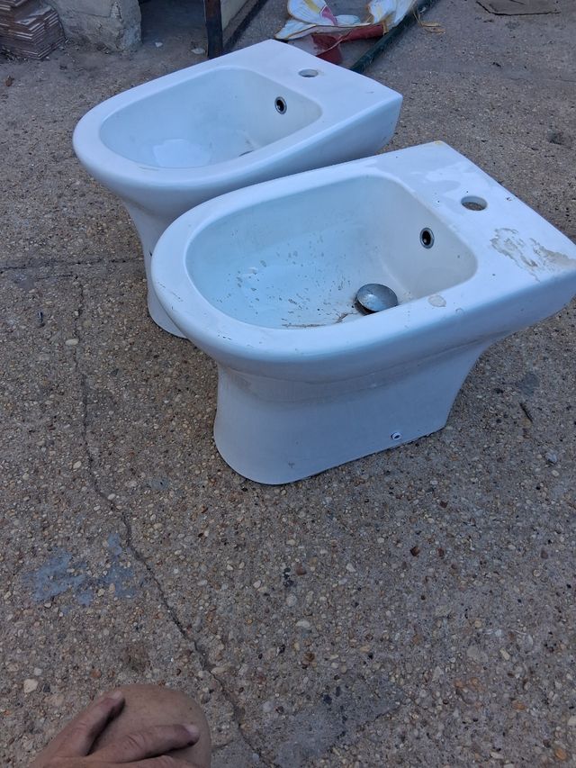 2 Bidés porcelana blancos