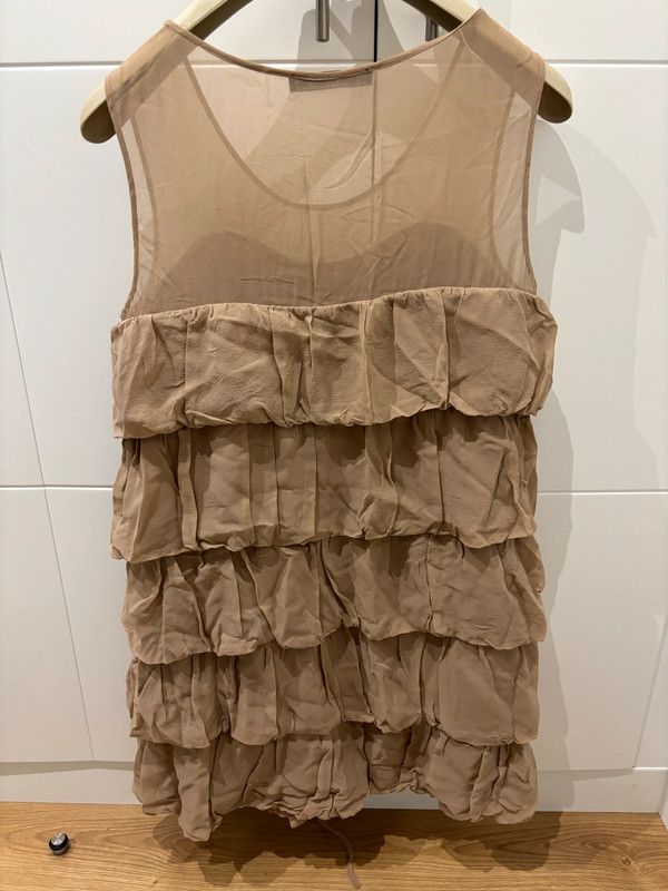 Vestido Zara beige gasa