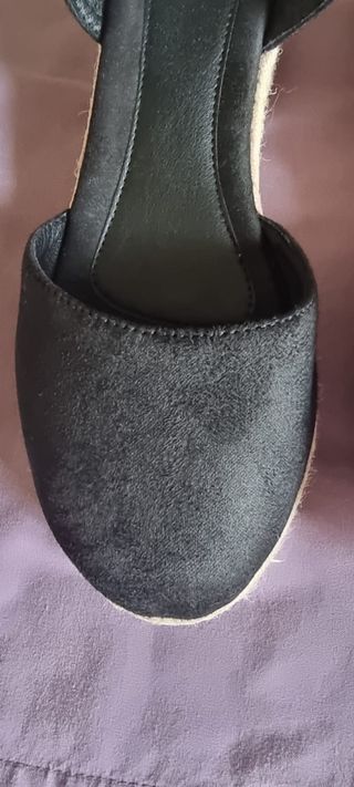 Sandalias de cuña negras