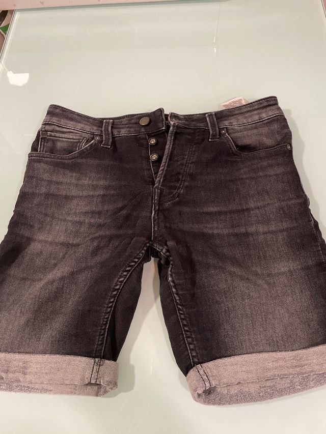 Bermudas negras hombre