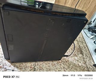 PS3 (PlayStation 3) negra - con mando y juego