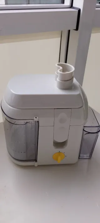 Licuadora Bifinett KH-450.