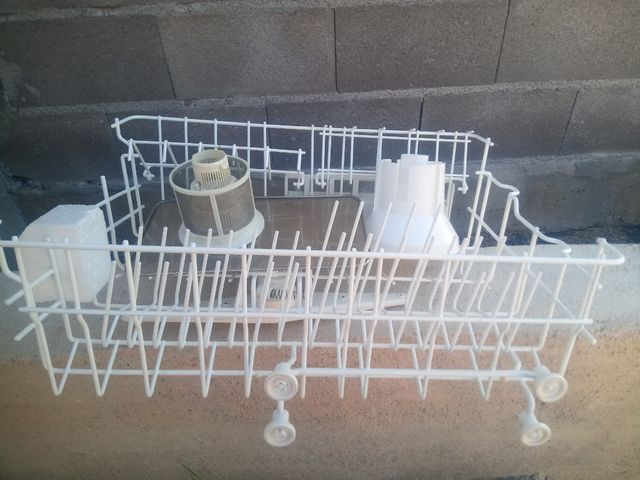 Bandeja Lavavajillas LV-455 EB incluye un filtro