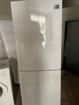 Lavadora Bosch + Frigorífico Samsung