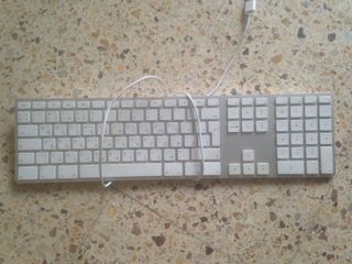 Teclado Apple Ruso - Blanco/Plata