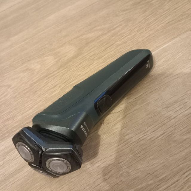 Rasoio elettrico Philips Series 5000