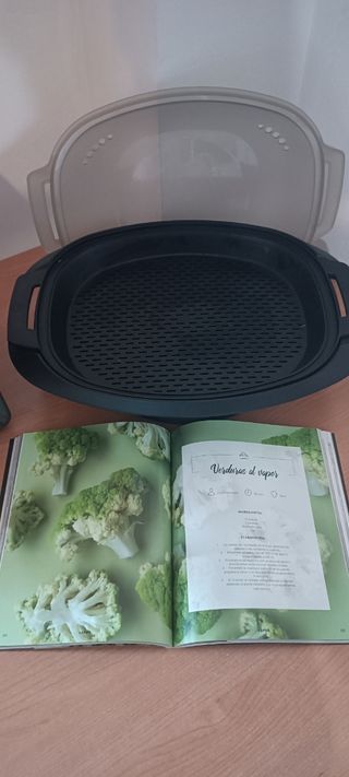 Olla vaporera de cocina Cecotec.