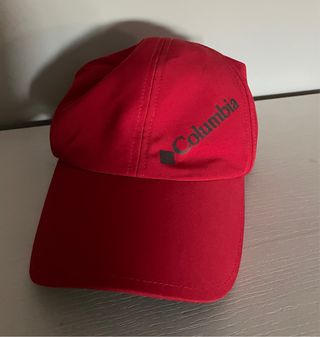 Gorra Columbia roja Omni-Shade